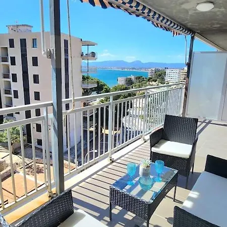 Large In Front Of The Beach! Withparking