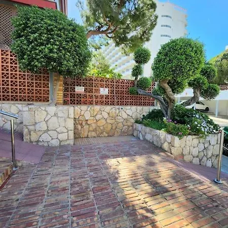 Large In Front Of The Beach! Withparking Apartment Salou