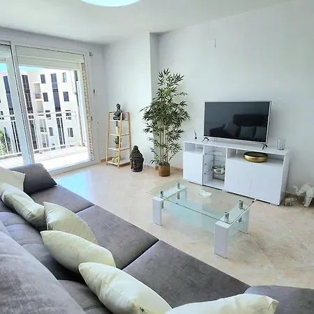 Apartment Large In Front Of The Beach! Withparking *