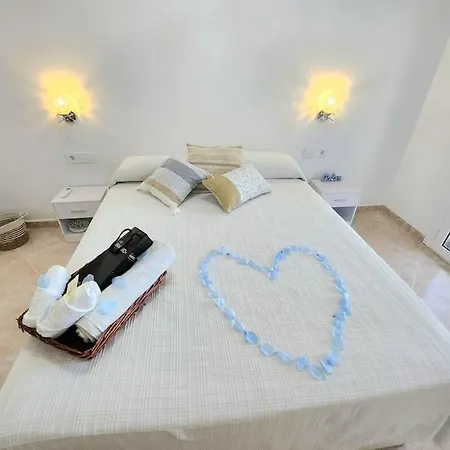 Large In Front Of The Beach! Withparking Apartment *