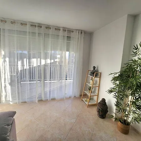 Apartment Large In Front Of The Beach! Withparking Salou